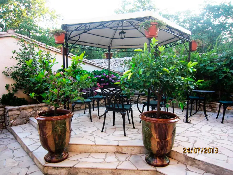 Chambre Pergola — salle d’eau attenante